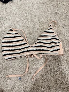 wild fable Black, Cream & Pink Striped Crochet Bikini Top